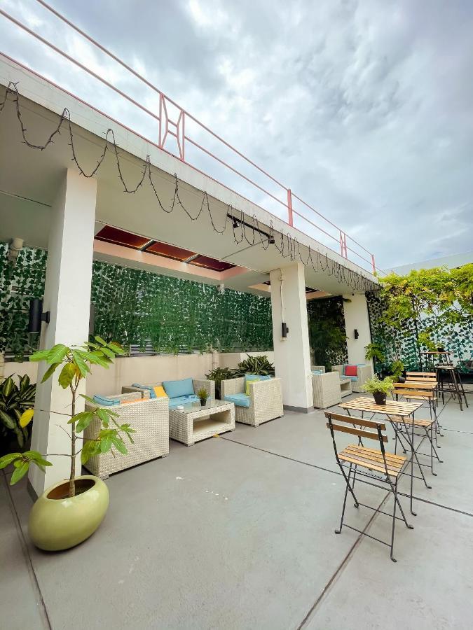 White Tree Residence Jakarta Buitenkant foto