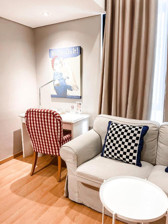 White Tree Residence Jakarta Buitenkant foto